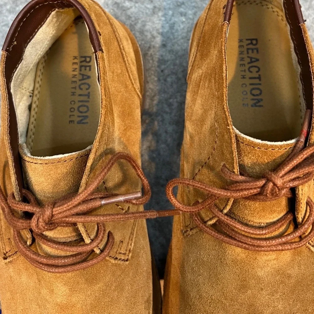 Kenneth Cole REACTION Mens Brown Suede Chukka Boots Lace Up Ankle Boots Sz 10.5